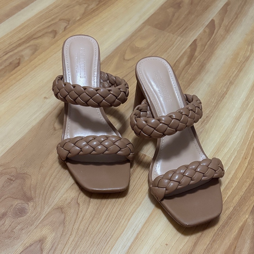 Cushionaire Women's Brown Braided Sandals